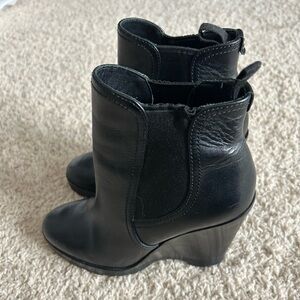 Michael Kors 6.5 heeled boots